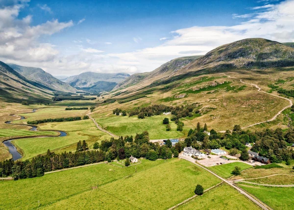 Glen Clova Lodges Inchmill Екстериор снимка