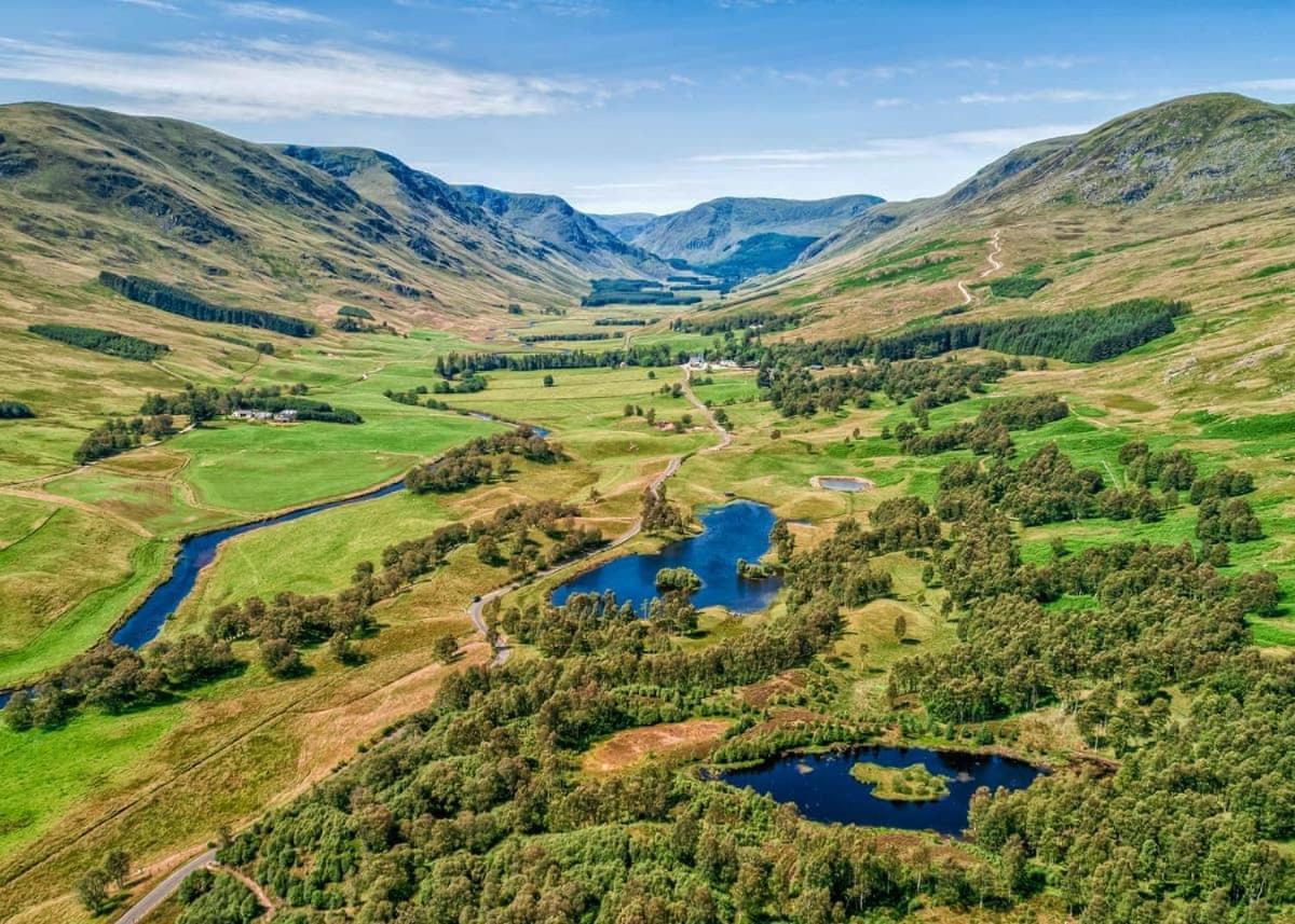 Glen Clova Lodges Inchmill Екстериор снимка